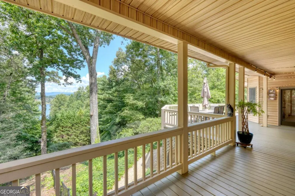 39 Mccracken Cove RD Hayesville, NC 28904