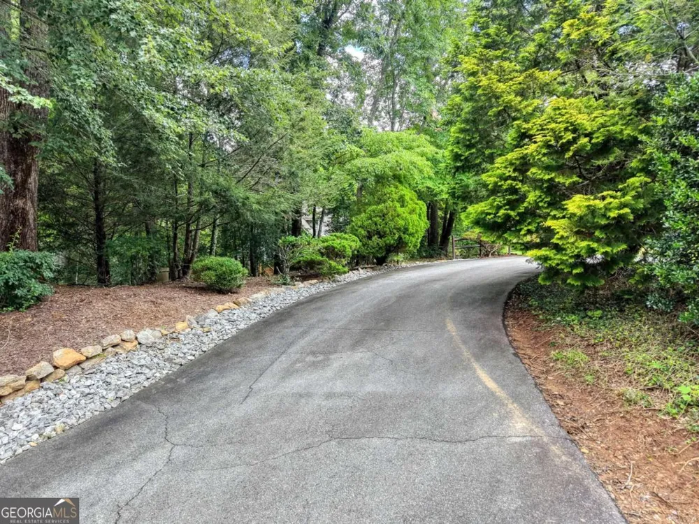 39 Mccracken Cove RD Hayesville, NC 28904