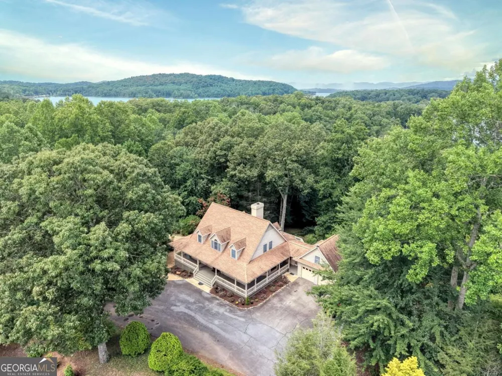 39 Mccracken Cove RD Hayesville, NC 28904