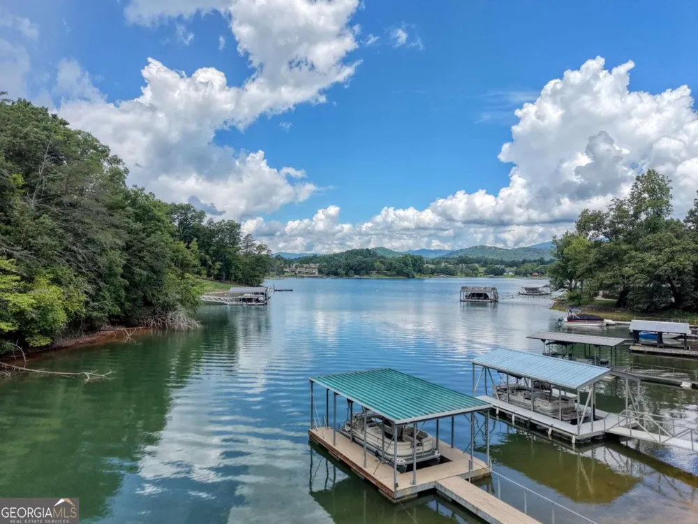 39 Mccracken Cove RD Hayesville, NC 28904