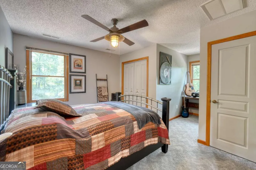 39 Mccracken Cove RD Hayesville, NC 28904