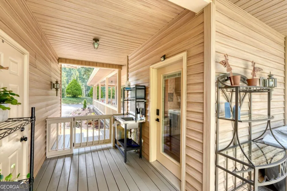 39 Mccracken Cove RD Hayesville, NC 28904