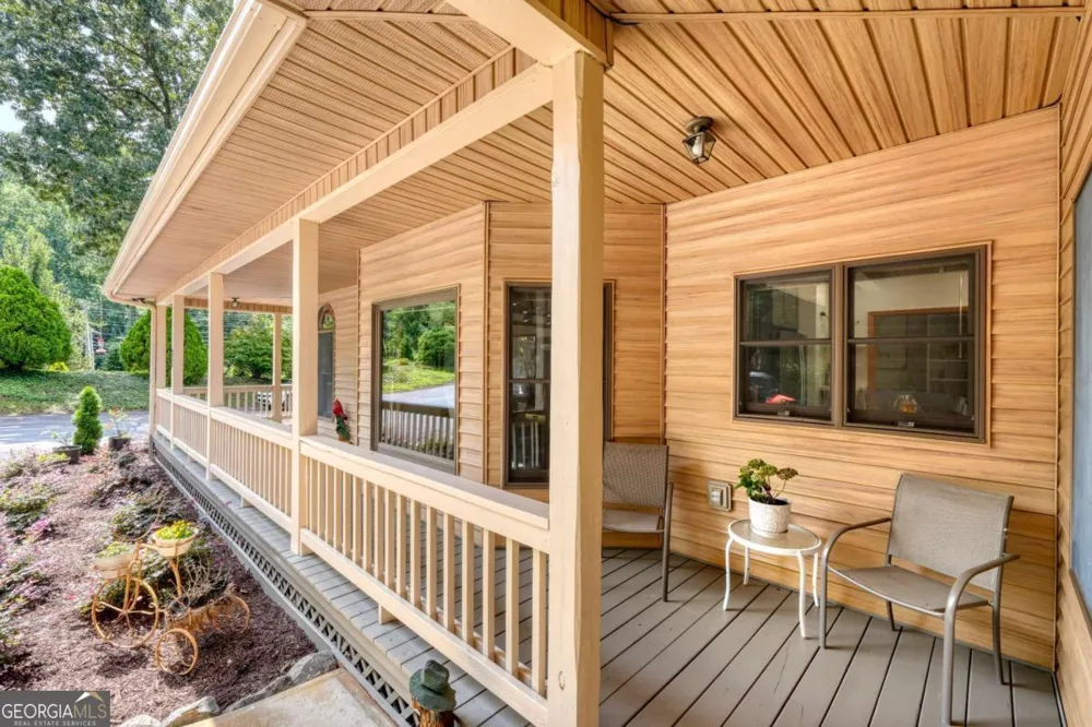 39 Mccracken Cove RD Hayesville, NC 28904