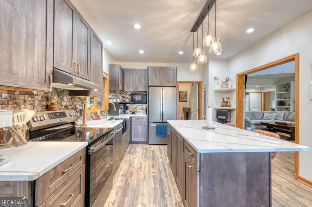 39 Mccracken Cove RD Hayesville, NC 28904