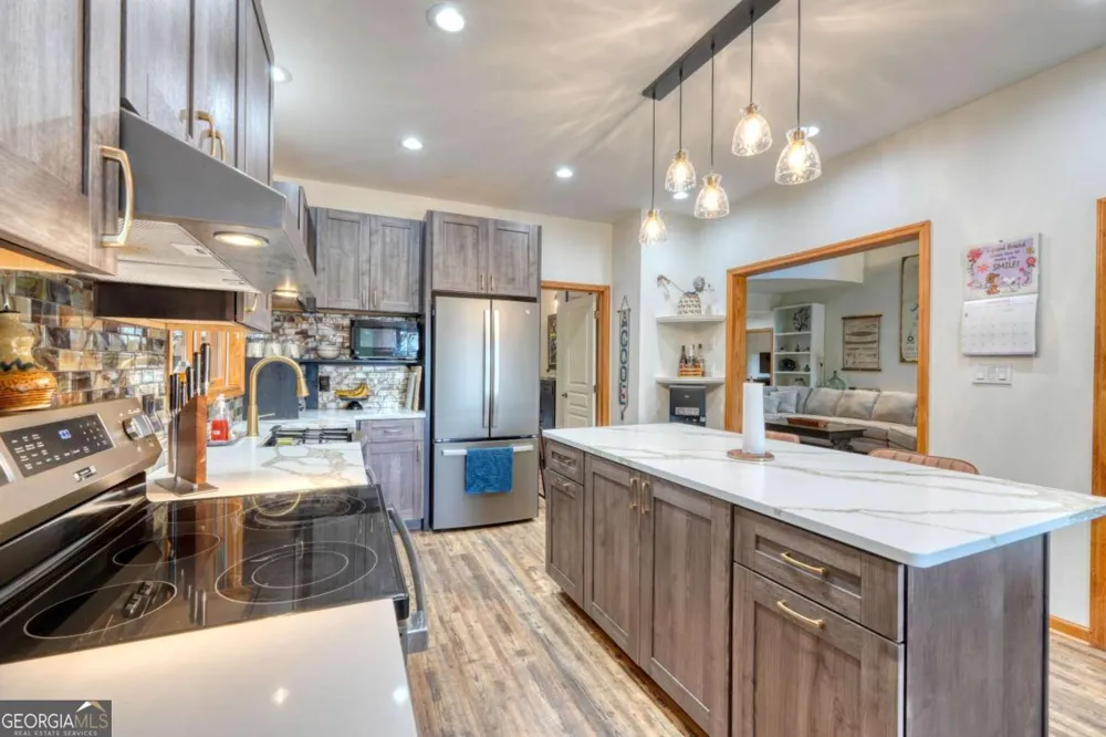 39 Mccracken Cove RD Hayesville, NC 28904