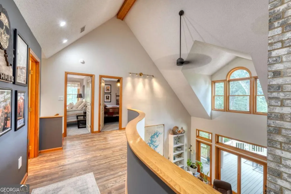 39 Mccracken Cove RD Hayesville, NC 28904