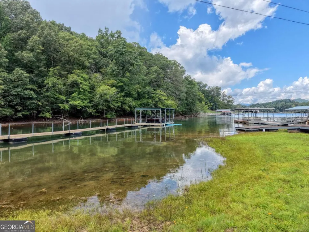 39 Mccracken Cove RD Hayesville, NC 28904