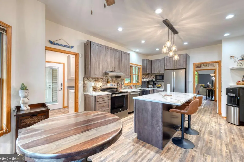39 Mccracken Cove RD Hayesville, NC 28904