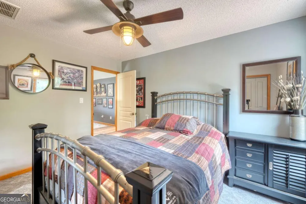 39 Mccracken Cove RD Hayesville, NC 28904