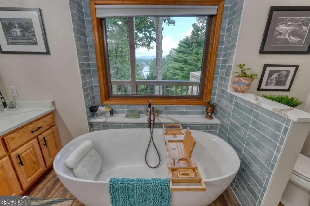 39 Mccracken Cove RD Hayesville, NC 28904