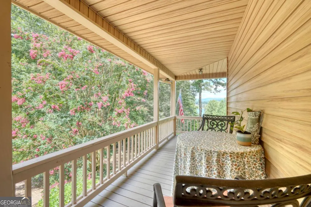 39 Mccracken Cove RD Hayesville, NC 28904