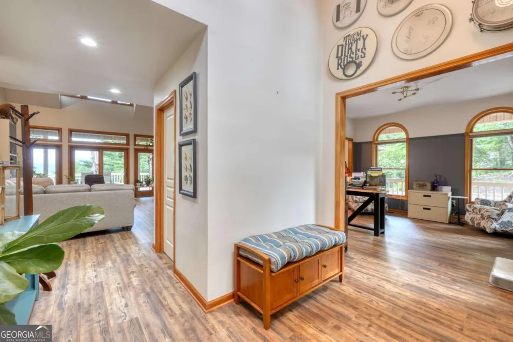 39 Mccracken Cove RD Hayesville, NC 28904