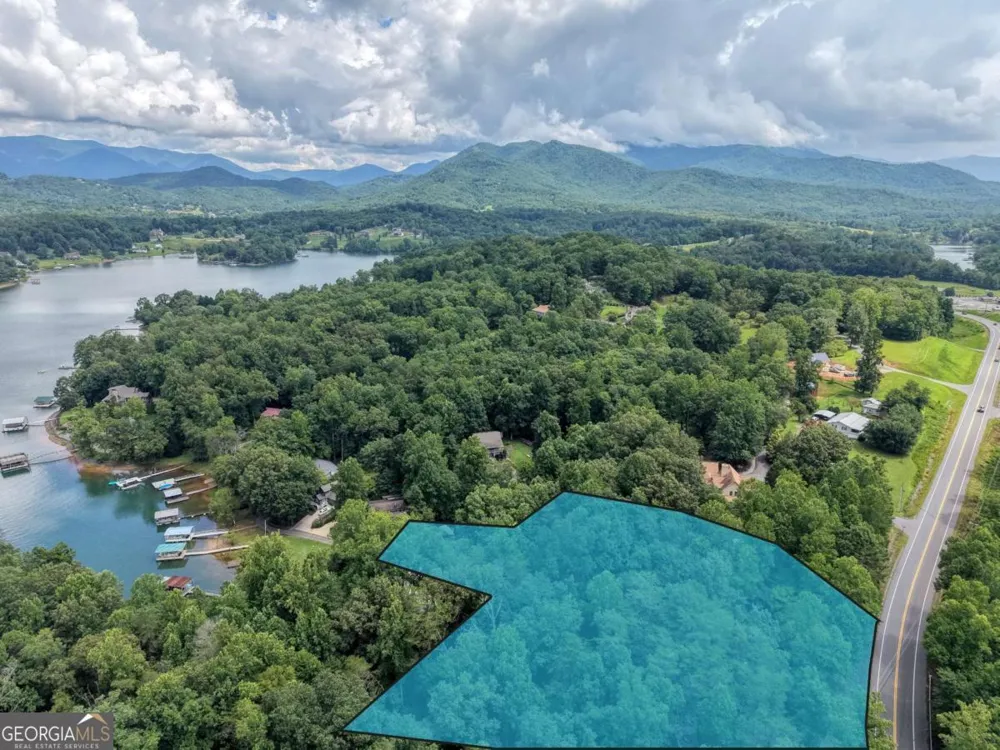 39 Mccracken Cove RD Hayesville, NC 28904