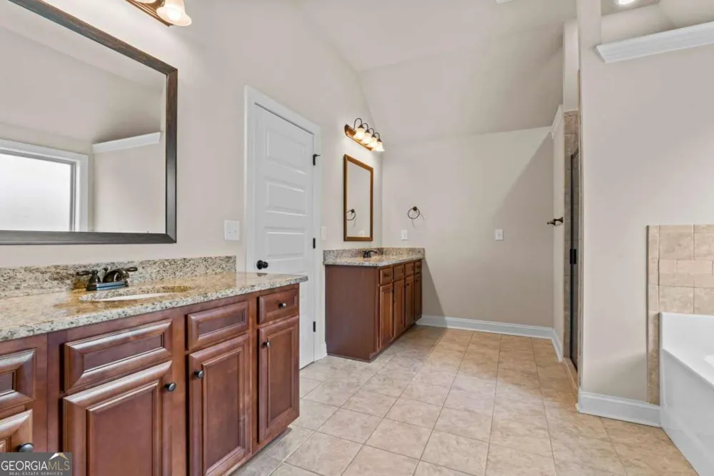 400 Guildhouse DR McDonough, GA 30252