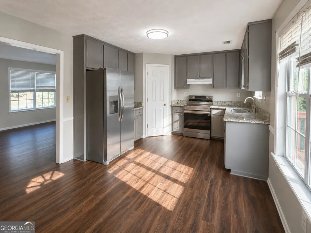 2657 Amberly Glen DR Dacula, GA 30019