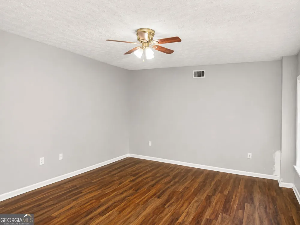 2657 Amberly Glen DR Dacula, GA 30019