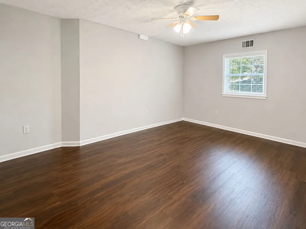 2657 Amberly Glen DR Dacula, GA 30019