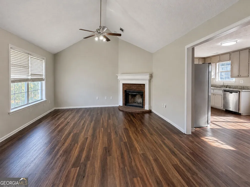 2657 Amberly Glen DR Dacula, GA 30019