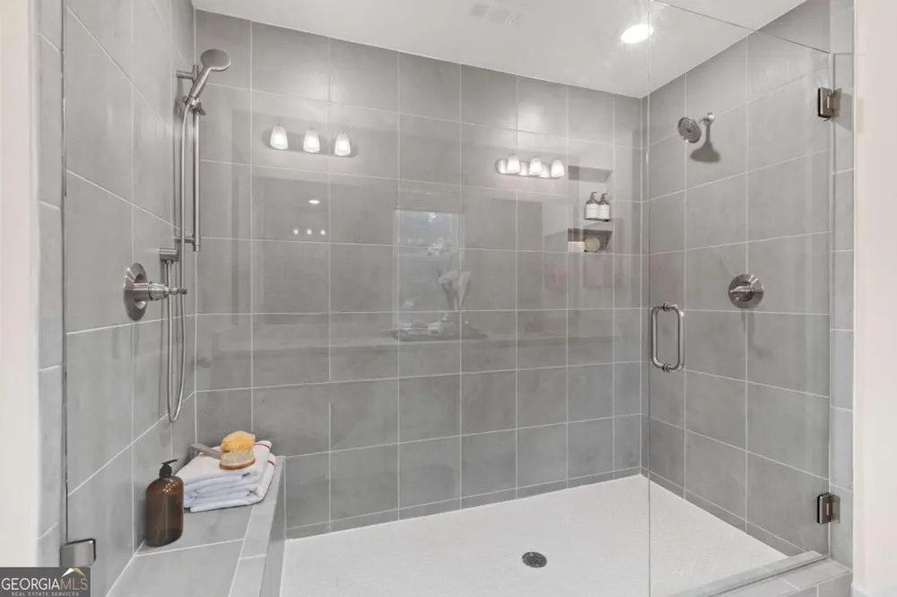 2755 Pechaver CT Snellville, GA 30039