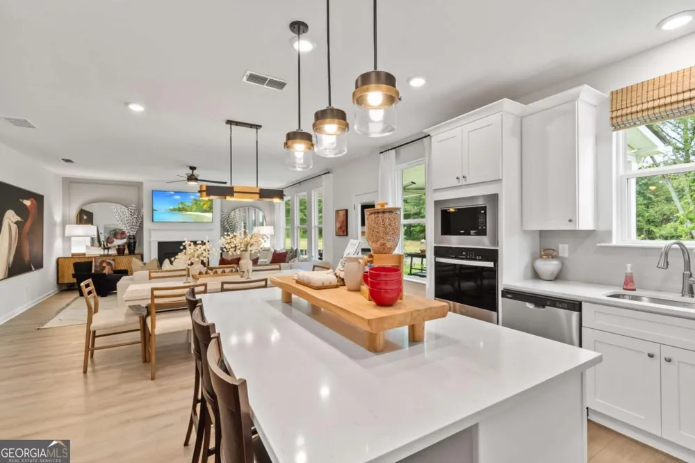 2755 Pechaver CT Snellville, GA 30039