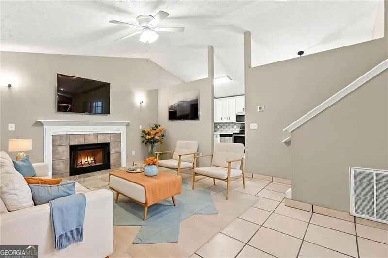 3949 Edgebrook DR Flowery Branch, GA 30542