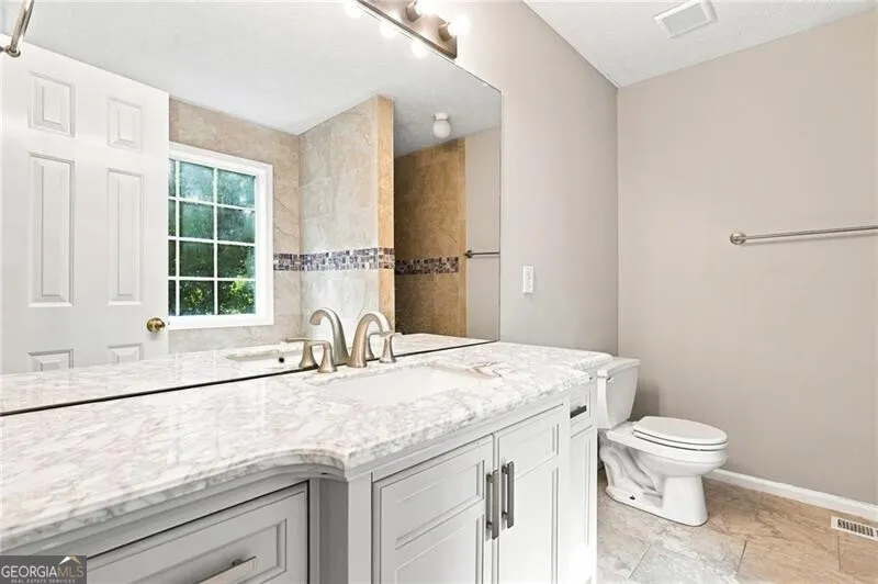 3949 Edgebrook DR Flowery Branch, GA 30542