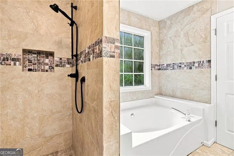 3949 Edgebrook DR Flowery Branch, GA 30542