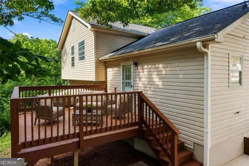 3949 Edgebrook DR Flowery Branch, GA 30542