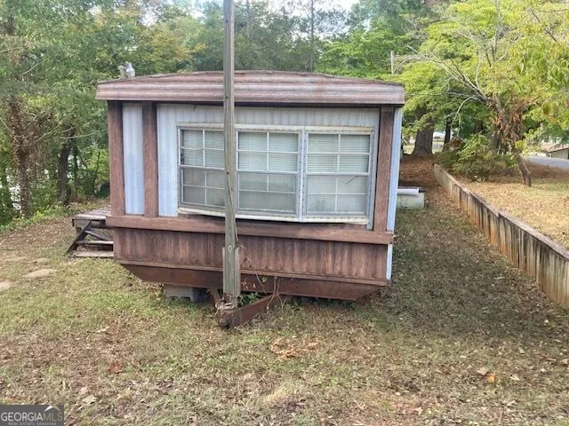 298 Burtom RD Eatonton, GA 31024
