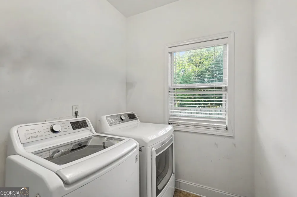 6096 Willowpond CT Douglasville, GA 30135