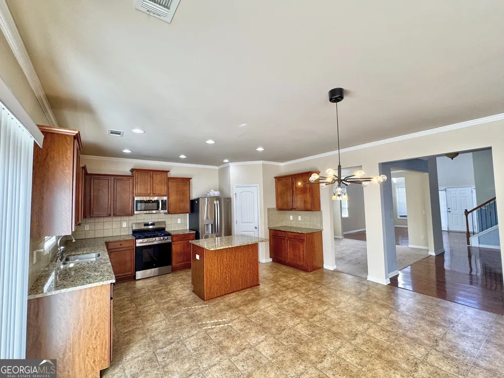 402 Sweetwood CT LaGrange, GA 30241