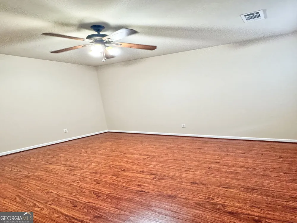 402 Sweetwood CT LaGrange, GA 30241