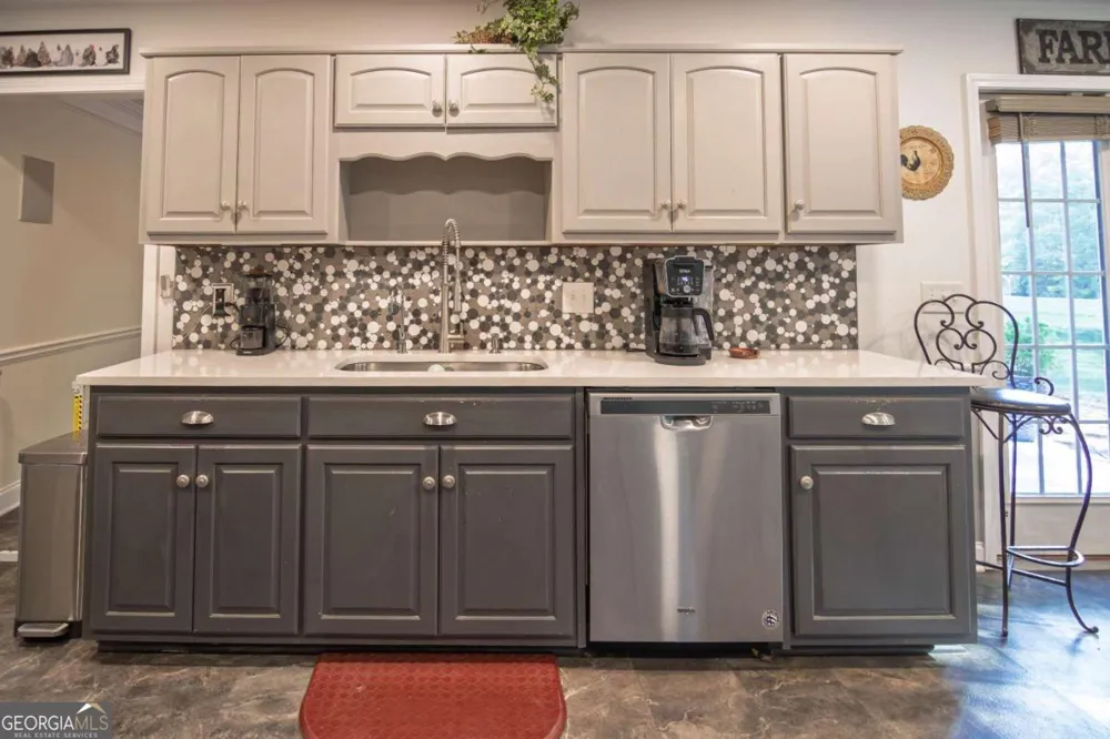 253 Price RD Pine Mountain, GA 31822