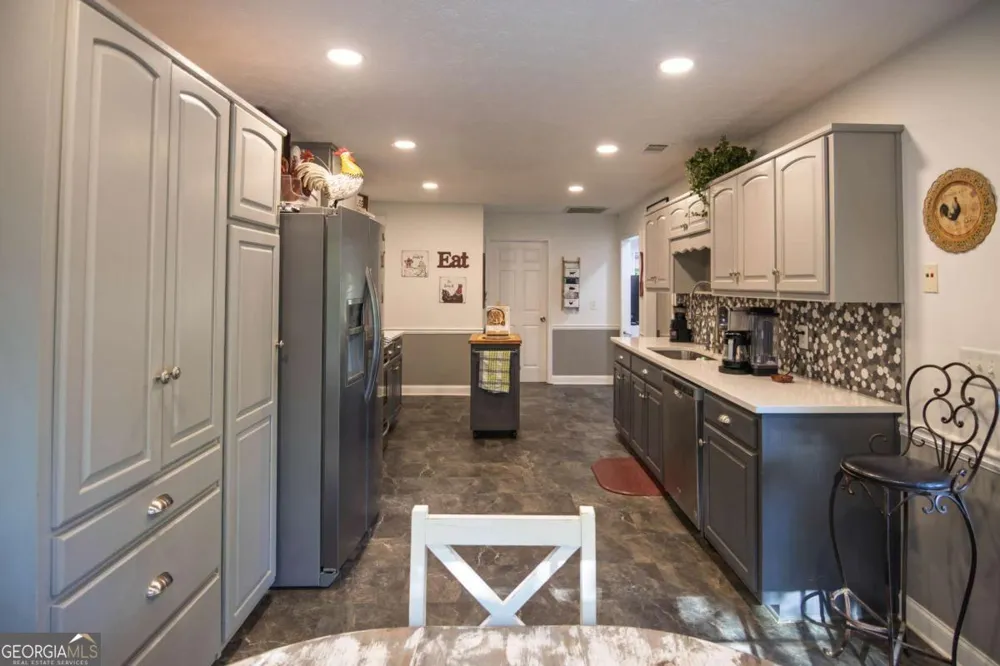 253 Price RD Pine Mountain, GA 31822