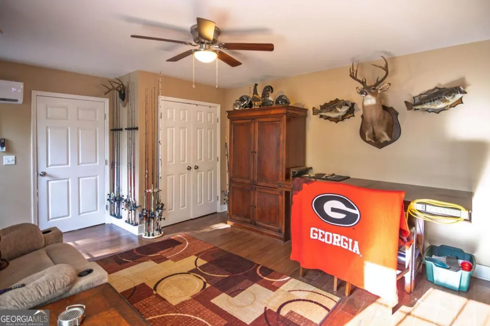 253 Price RD Pine Mountain, GA 31822