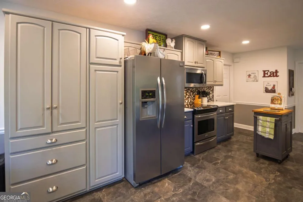 253 Price RD Pine Mountain, GA 31822