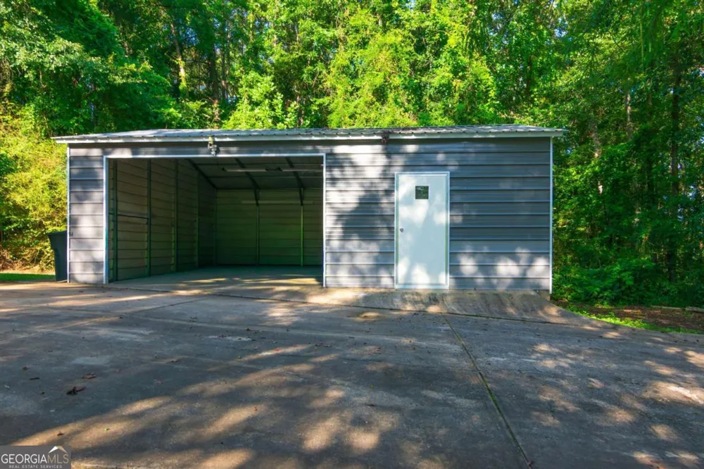 253 Price RD Pine Mountain, GA 31822