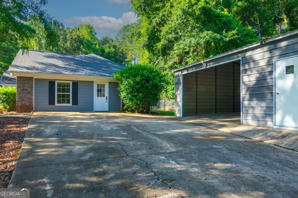 253 Price RD Pine Mountain, GA 31822
