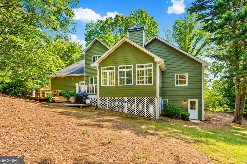 197 Summer RD Clarkesville, GA 30523