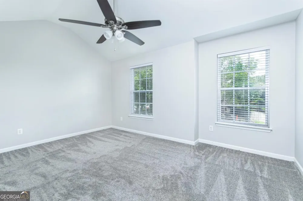 310 Sugarberry LN Suwanee, GA 30024