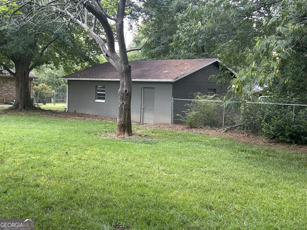 1020 Tuxedo LN Watkinsville, GA 30677