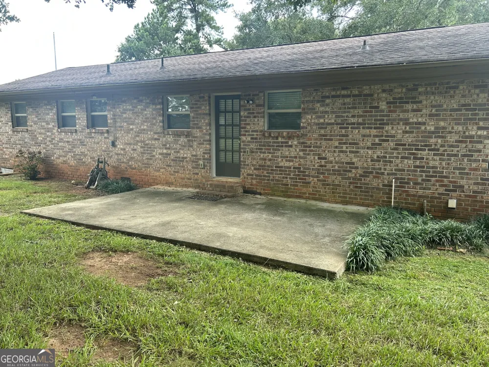 1020 Tuxedo LN Watkinsville, GA 30677