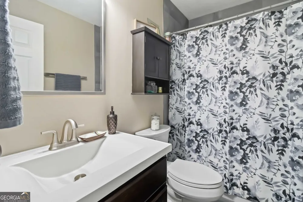 180 Harper RD McDonough, GA 30252