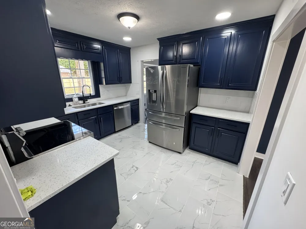 1390 White Oak ST SE Conyers, GA 30013