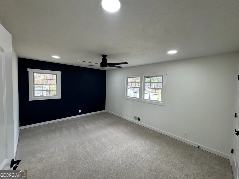 1390 White Oak ST SE Conyers, GA 30013