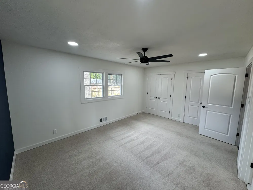 1390 White Oak ST SE Conyers, GA 30013
