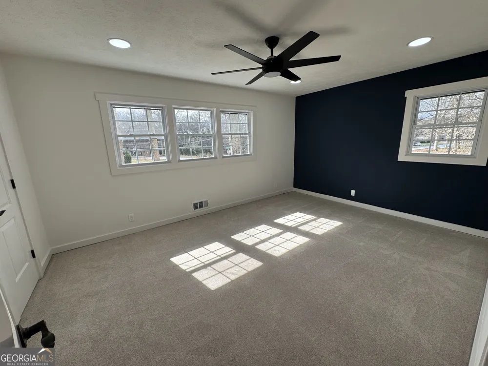 1390 White Oak ST SE Conyers, GA 30013