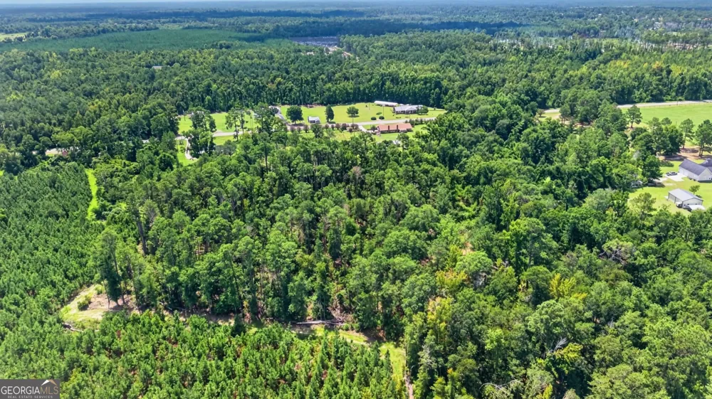 5281 Us Highway 221 Soperton, GA 30457