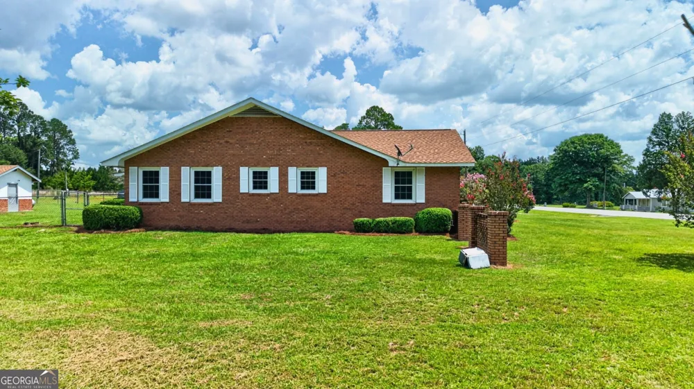 5281 Us Highway 221 Soperton, GA 30457