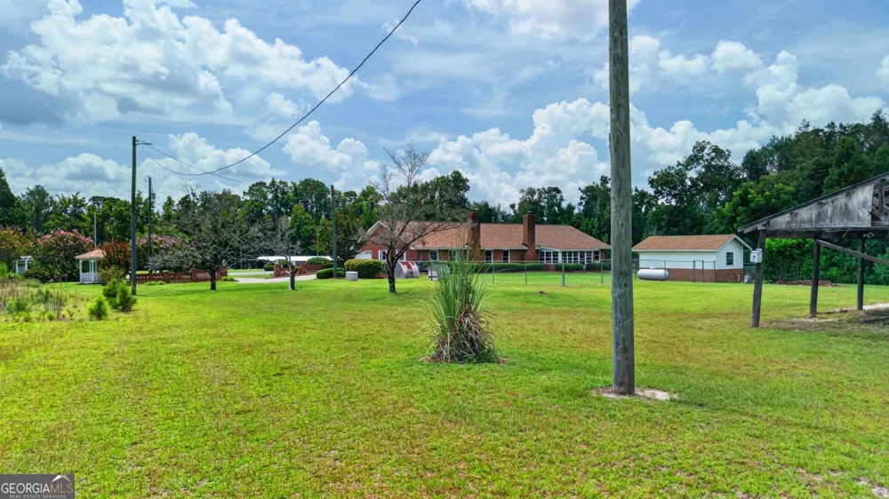 5281 Us Highway 221 Soperton, GA 30457